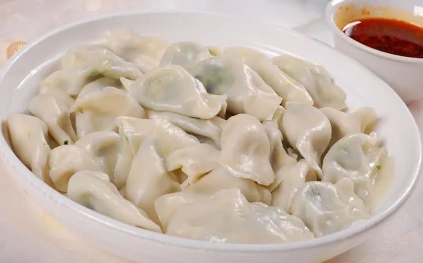 迎冬至吃餃子，藍海智裝“冬至暖心”活動進行時